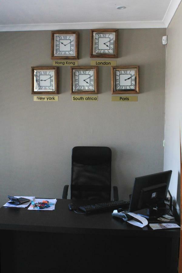 Belladona Guesthouse Mbombela ภายนอก รูปภาพ