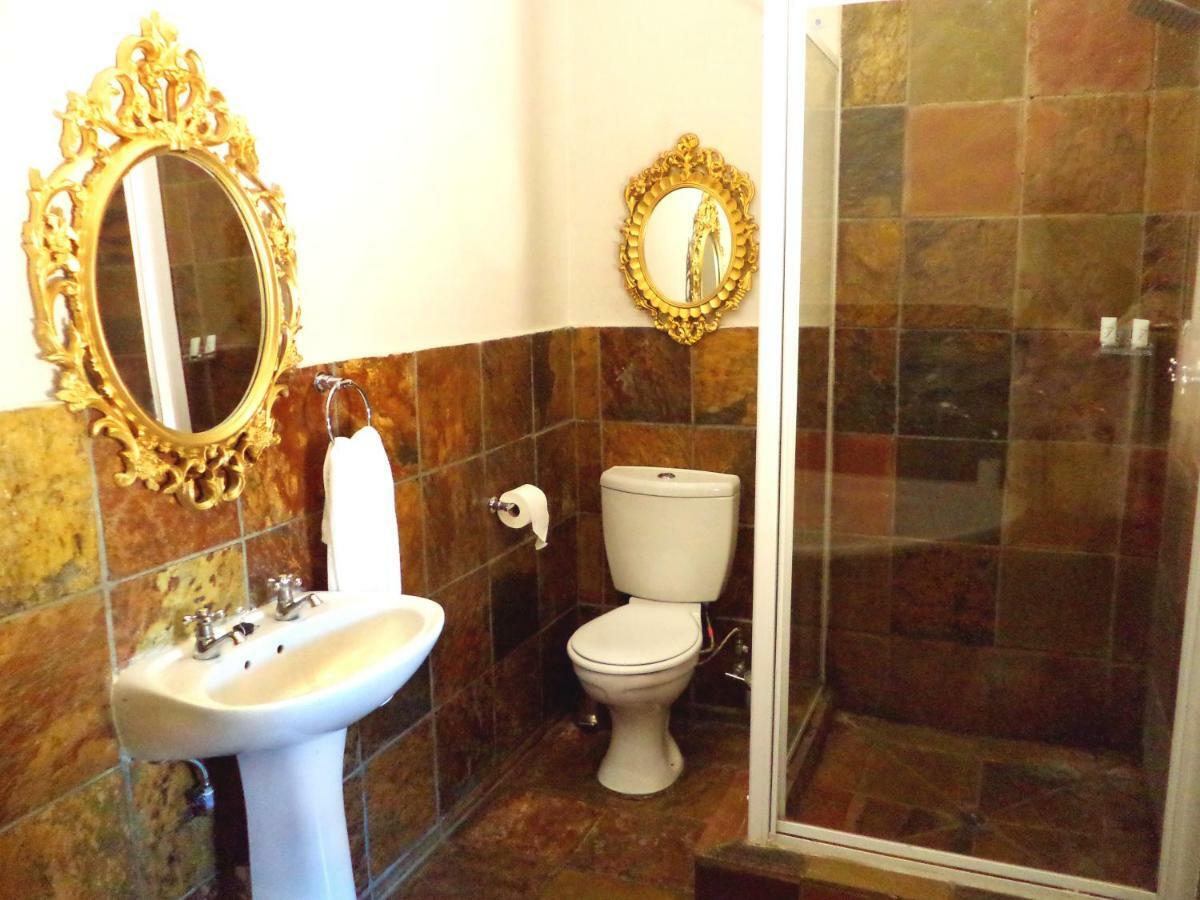 Belladona Guesthouse Mbombela ภายนอก รูปภาพ