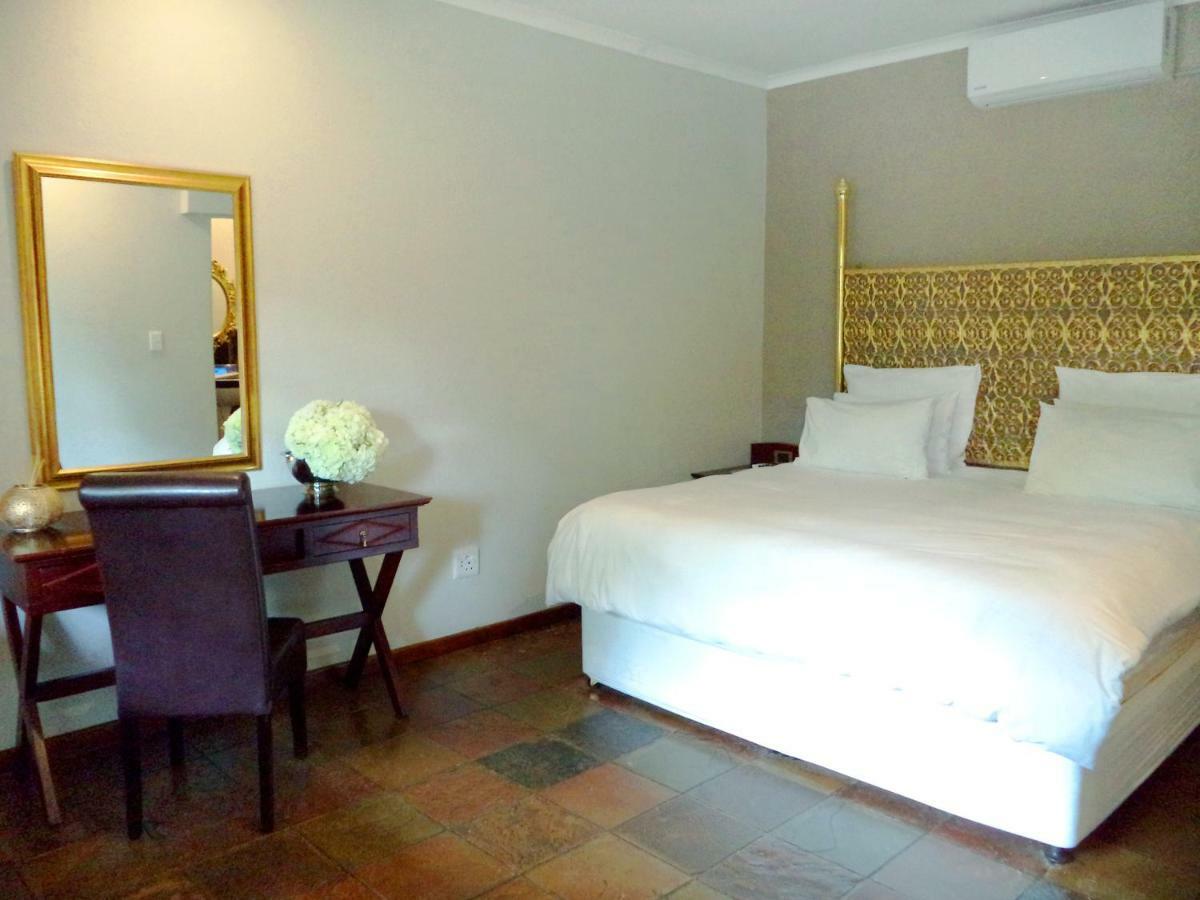 Belladona Guesthouse Mbombela ภายนอก รูปภาพ